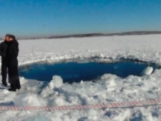 10 Kawah Bumi yang Terbentuk Karena Hantaman Meteor